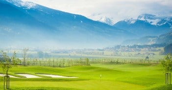 Im April 2014 eröffnet „der neueste Abschlag Tirols“ und die ersten neun Bahnen des 18-Loch-Courses des Golfclubs Zillertal Uderns.